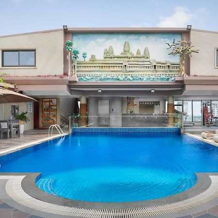 Essence Hotel-פנום פן מראה חיצוני תמונה