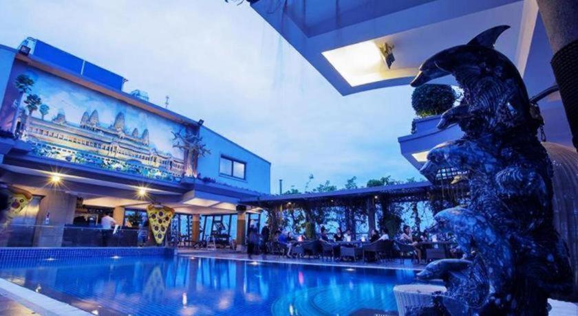 Essence Hotel-פנום פן מראה חיצוני תמונה