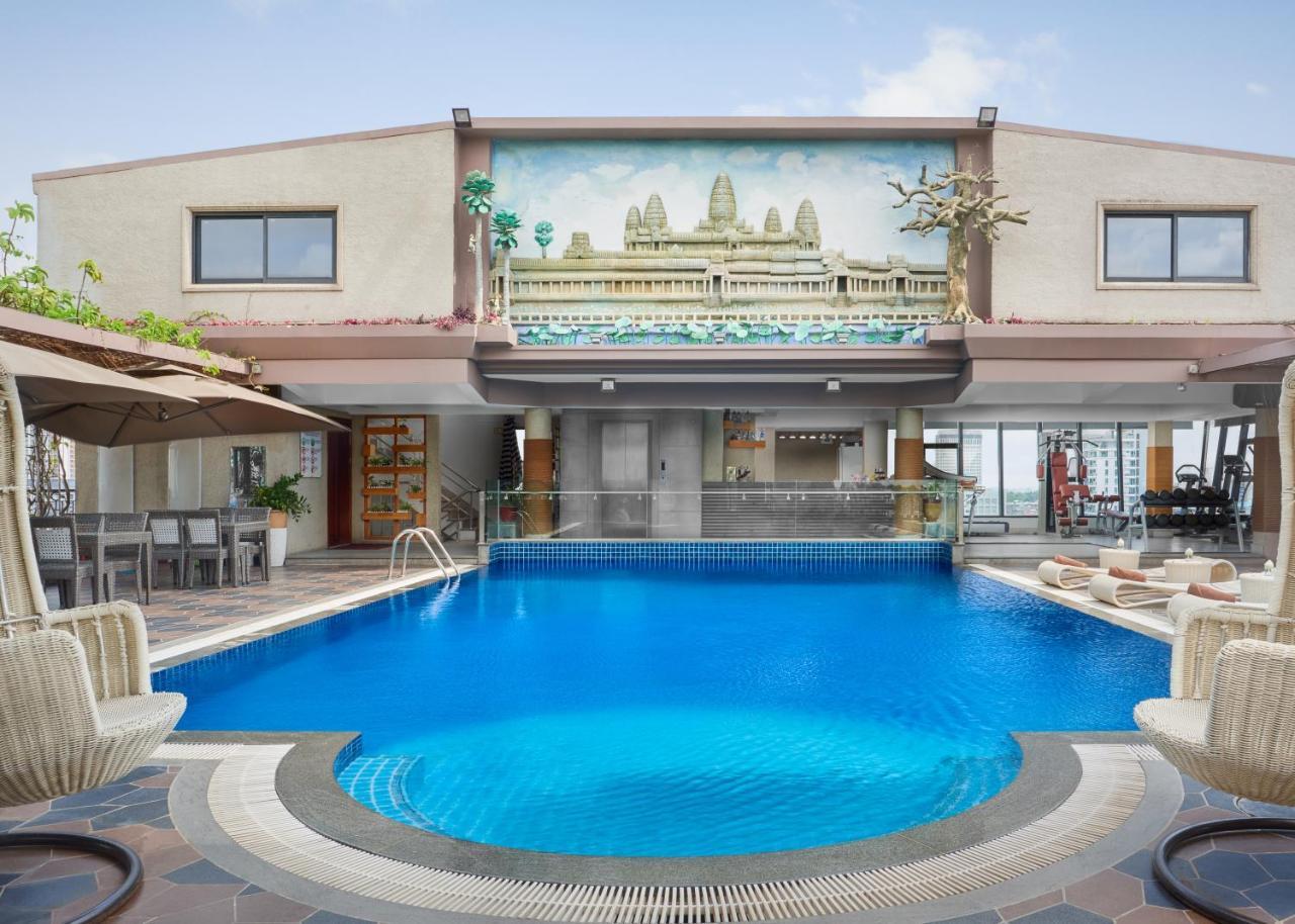 Essence Hotel-פנום פן מראה חיצוני תמונה